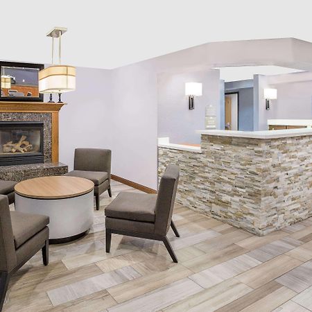 Microtel Inn And Suites - Еймс Екстер'єр фото