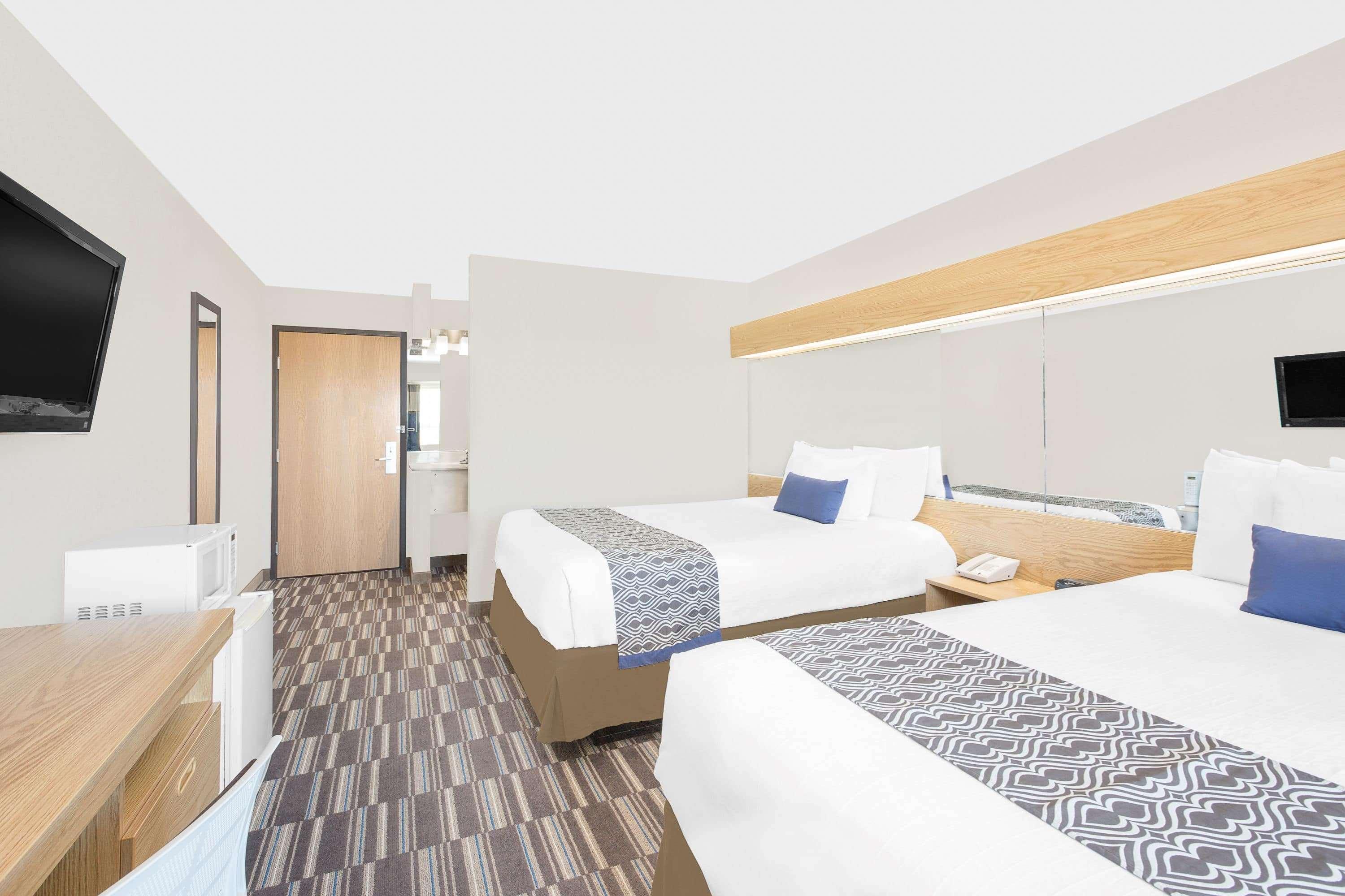 Microtel Inn And Suites - Еймс Екстер'єр фото