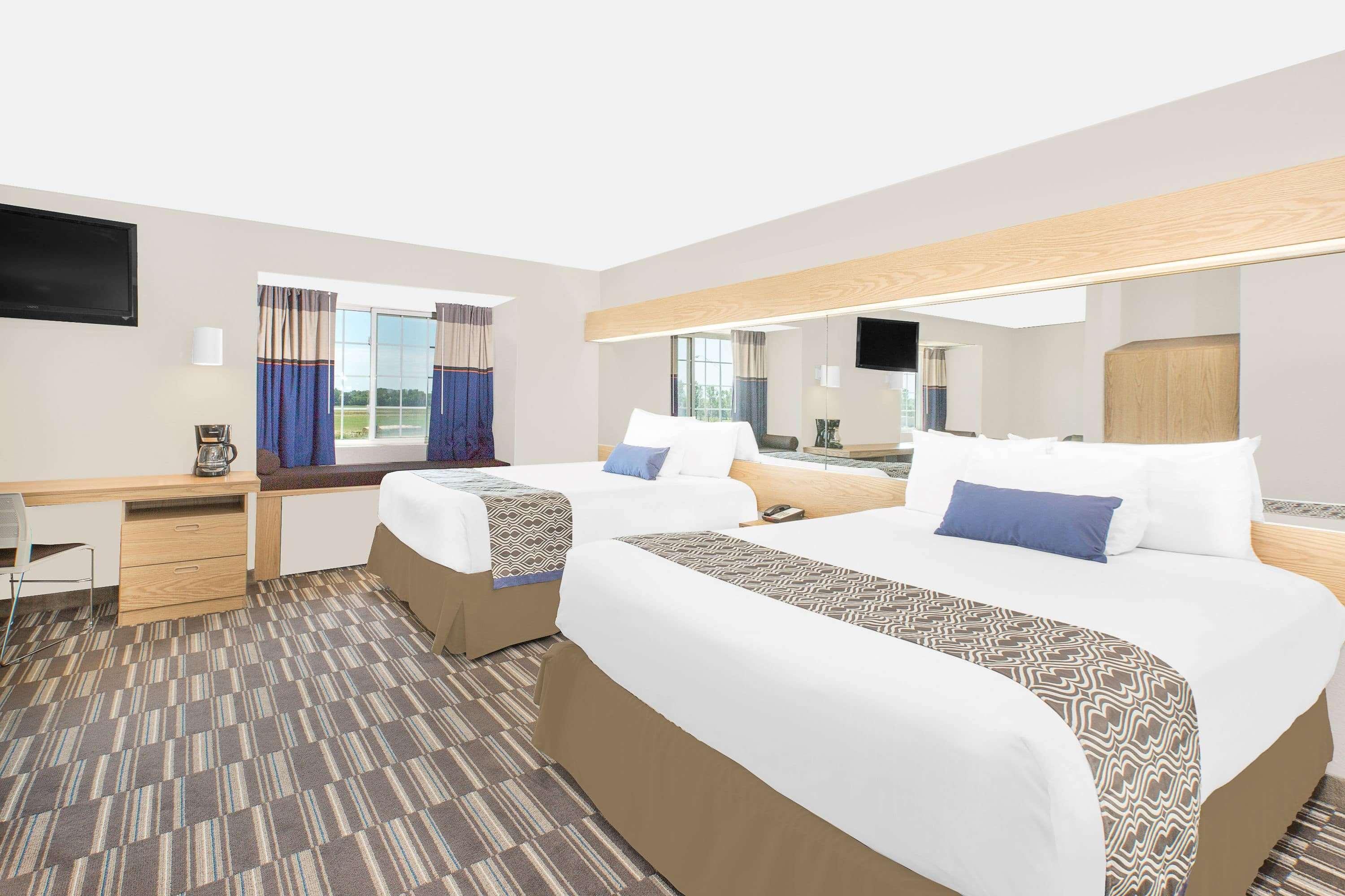 Microtel Inn And Suites - Еймс Екстер'єр фото