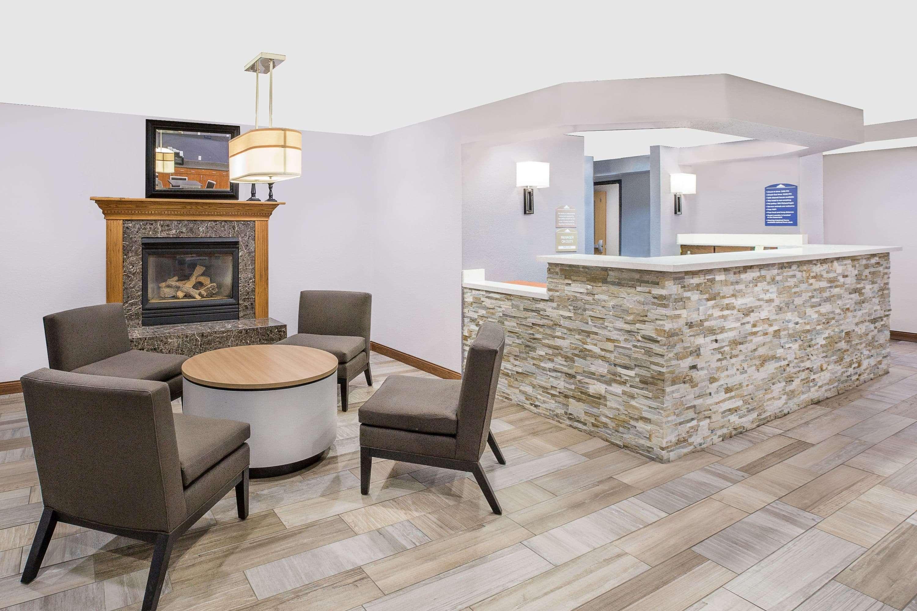 Microtel Inn And Suites - Еймс Екстер'єр фото